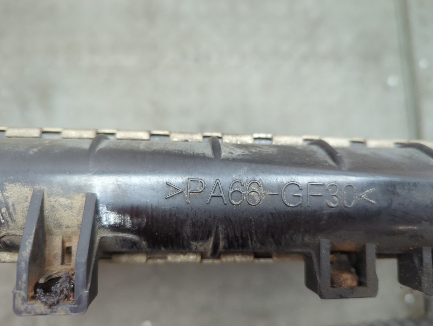 Радиатор охлаждения двигателя основной