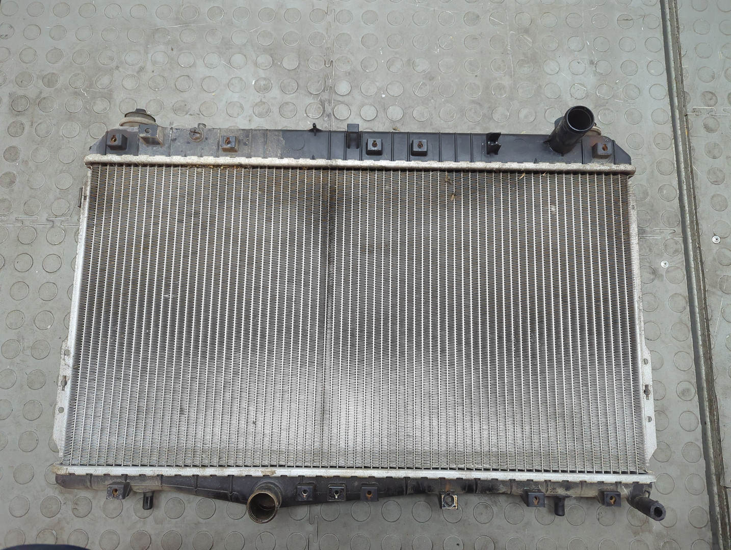 Радиатор охлаждения двигателя основной