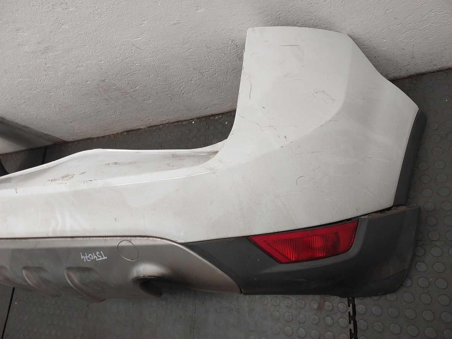 Бампер задний