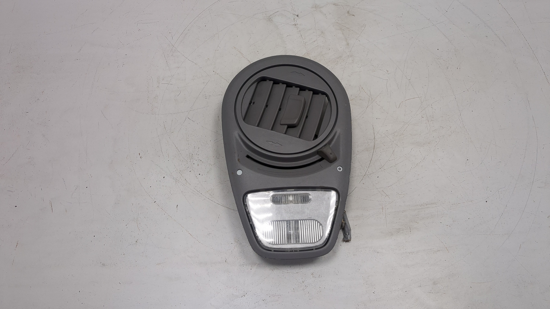 Плафон салонный