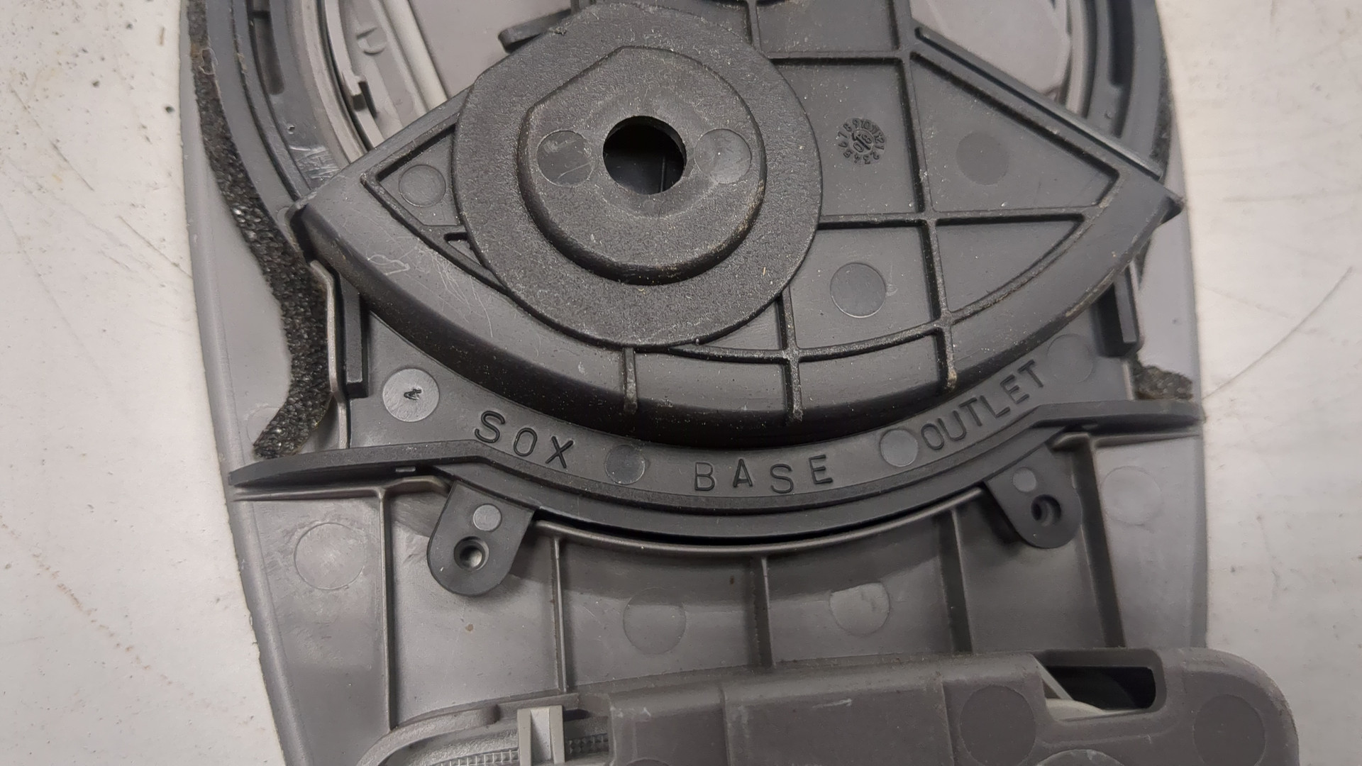 Плафон салонный