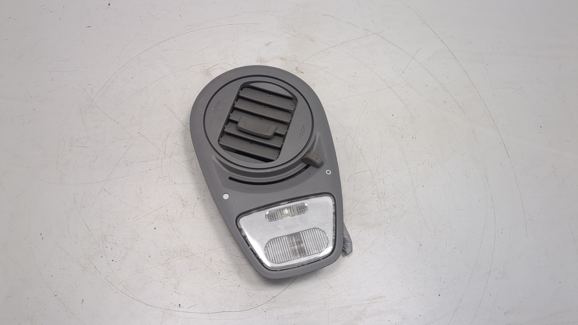 Плафон салонный