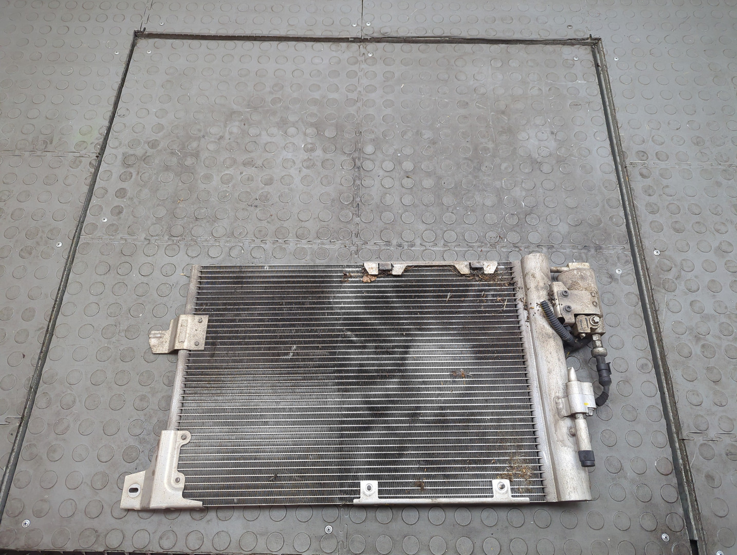 Радиатор кондиционера / конденсер