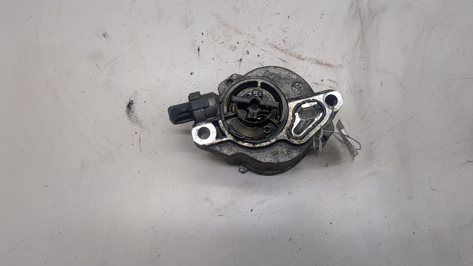 Насос вакуумный