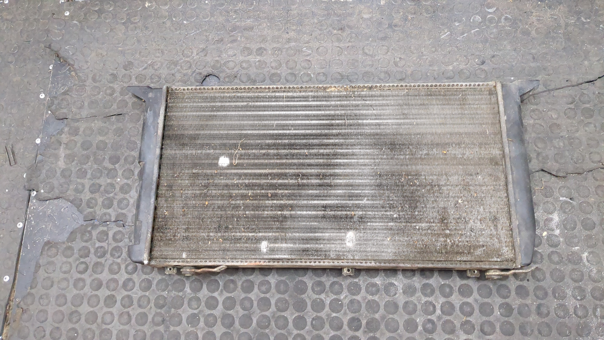 Радиатор охлаждения двигателя основной