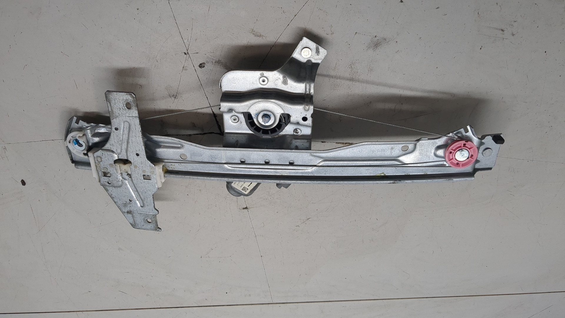 Стеклоподъемник электр. задний левый