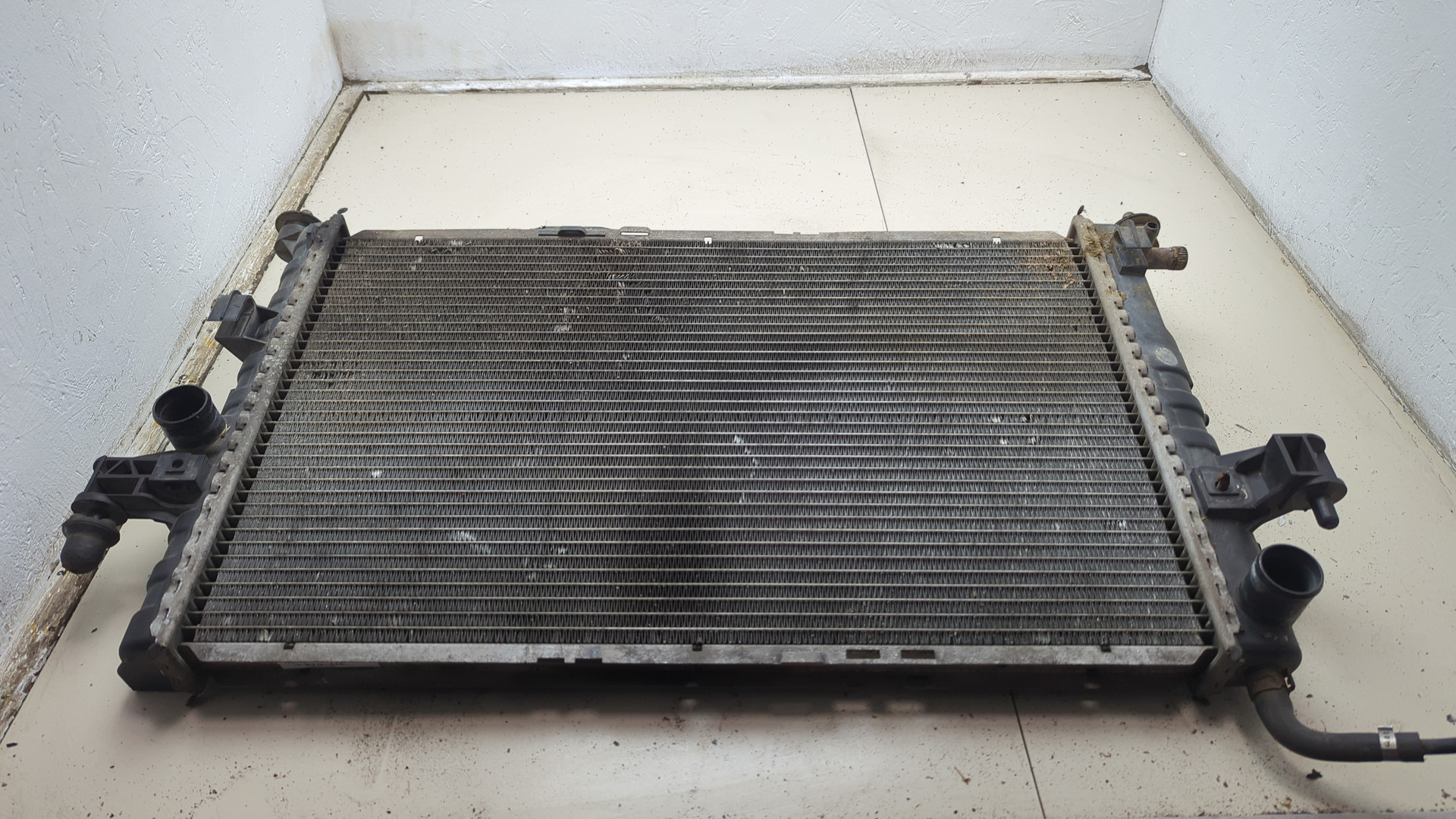 Радиатор охлаждения двигателя основной