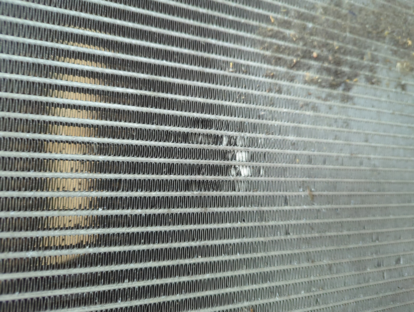 Радиатор охлаждения двигателя основной