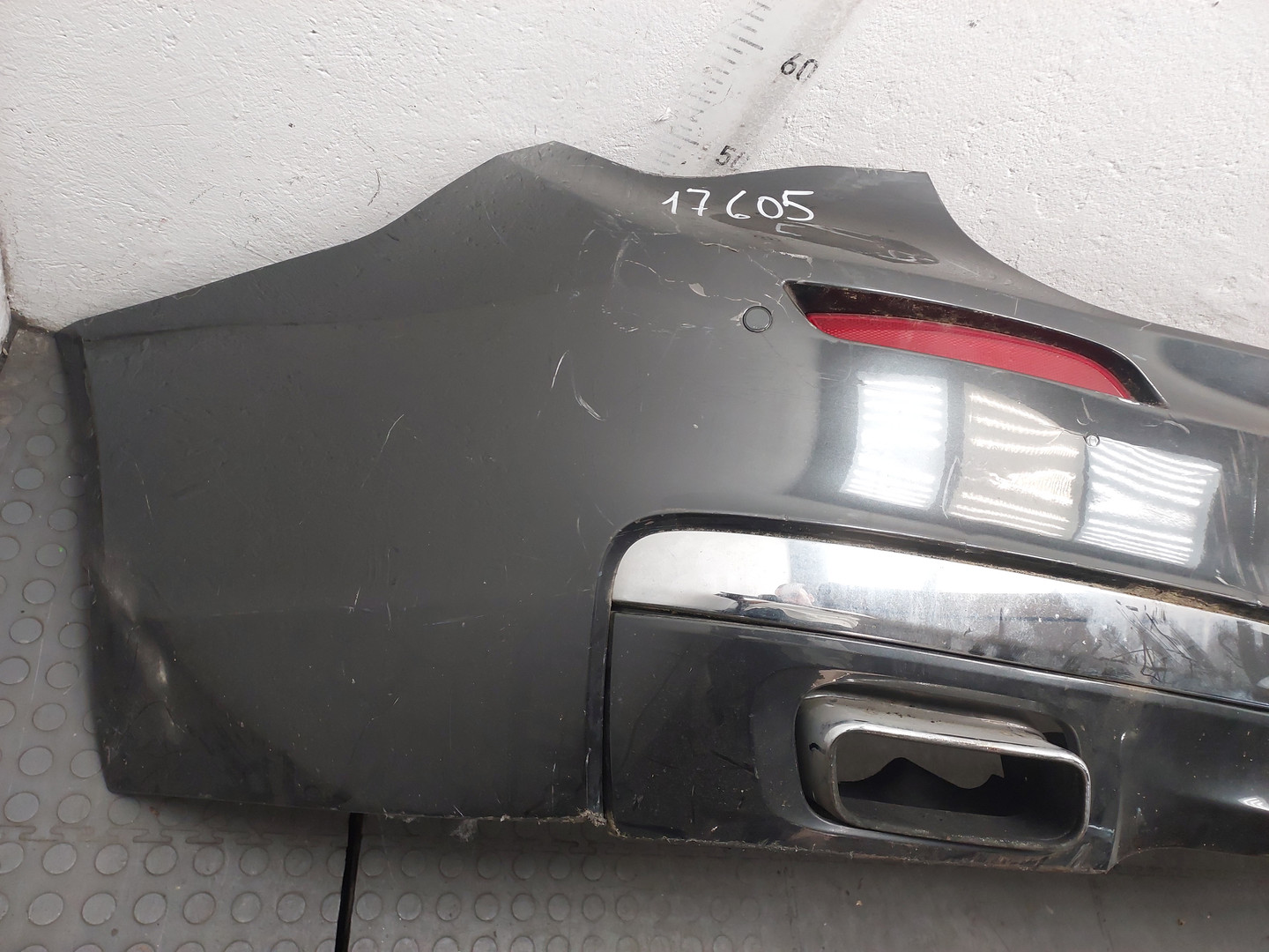 Бампер задний