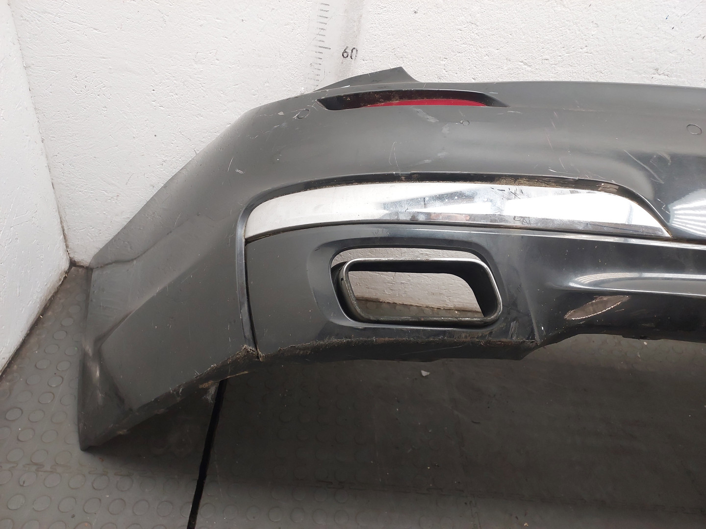 Бампер задний