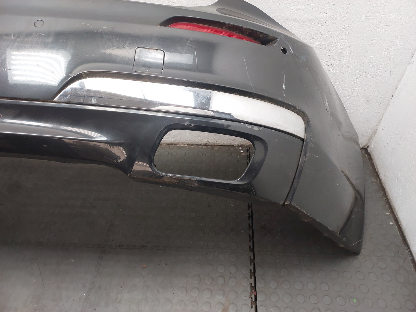 Бампер задний