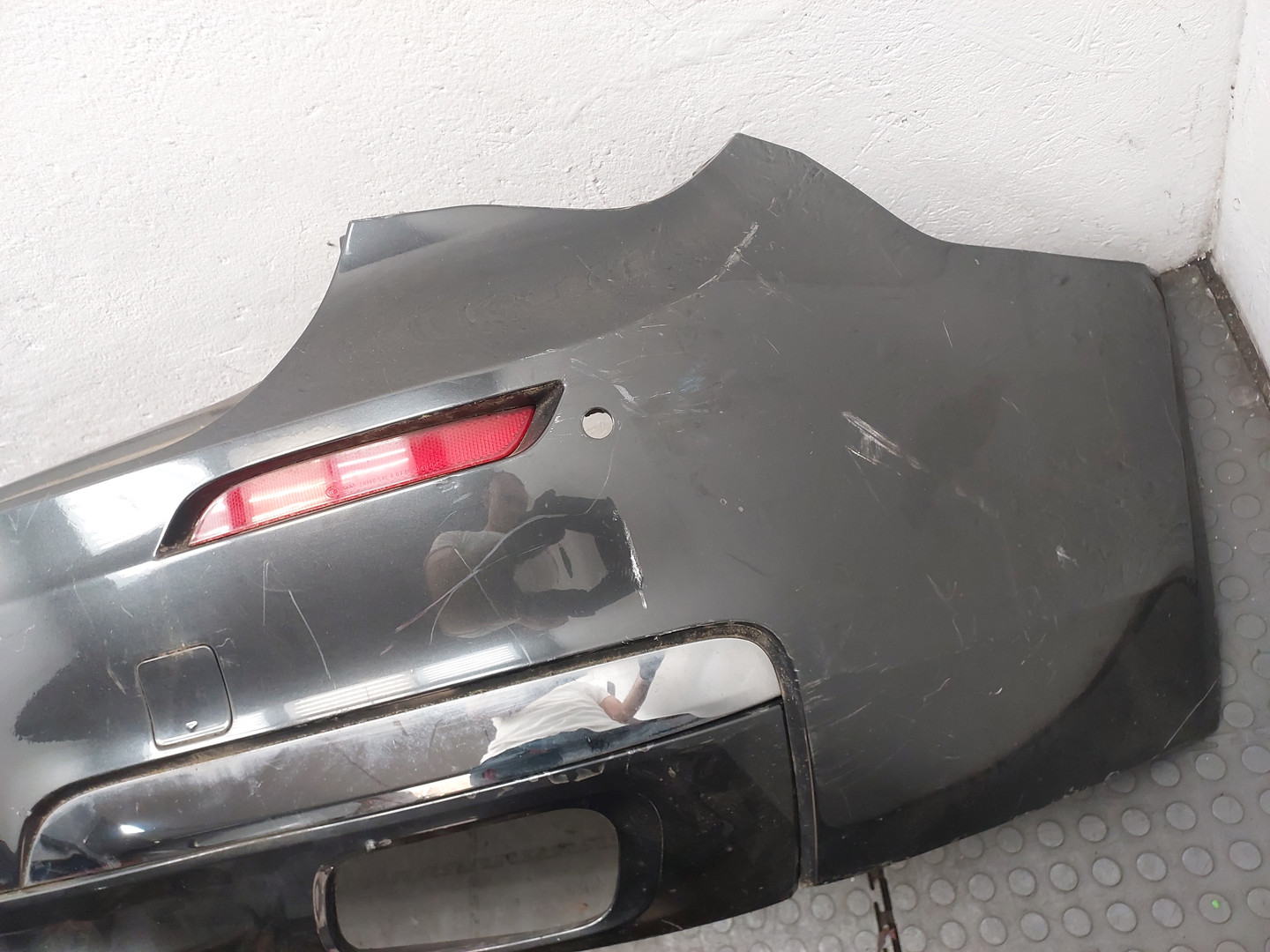 Бампер задний