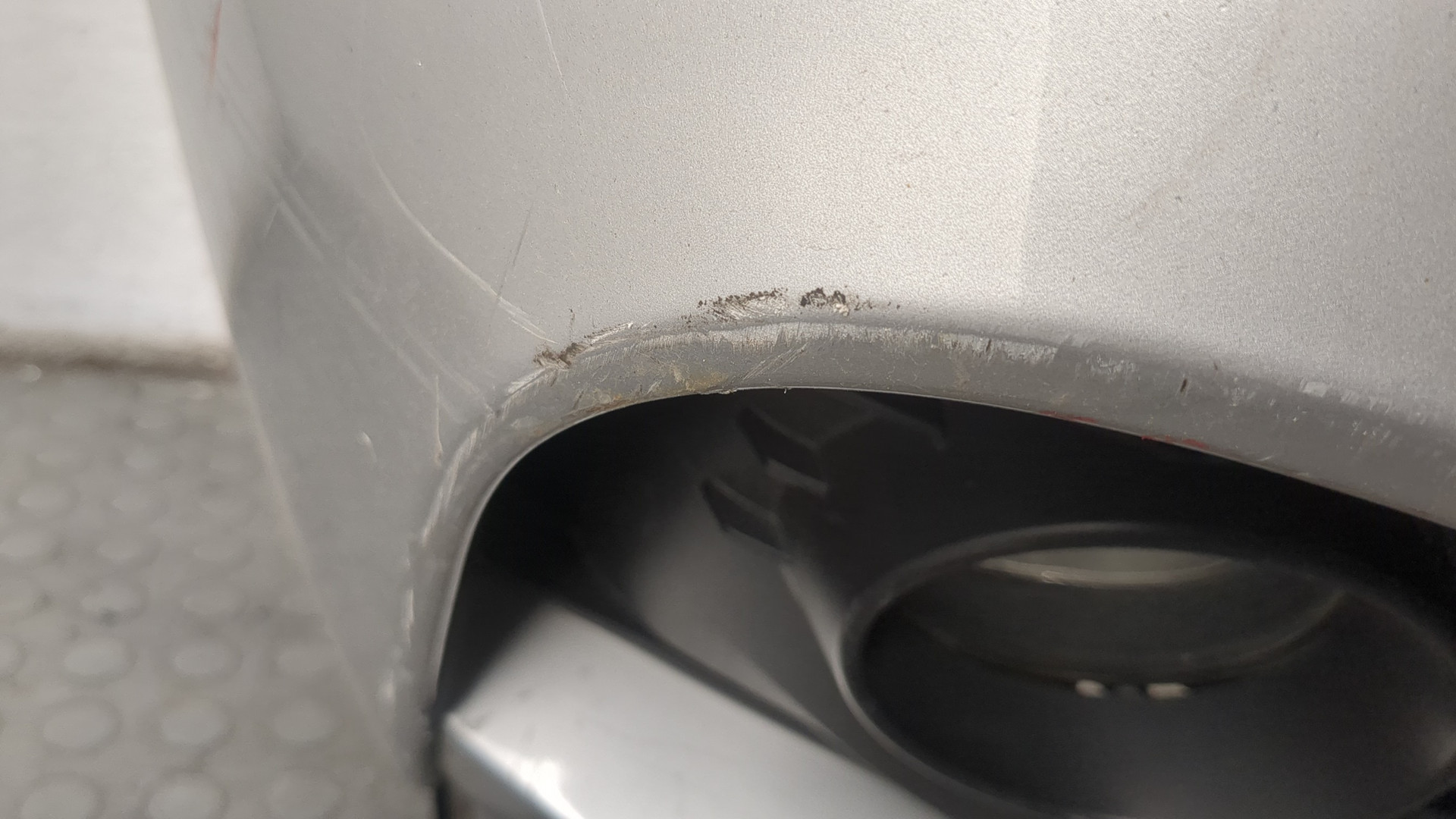 Бампер передний