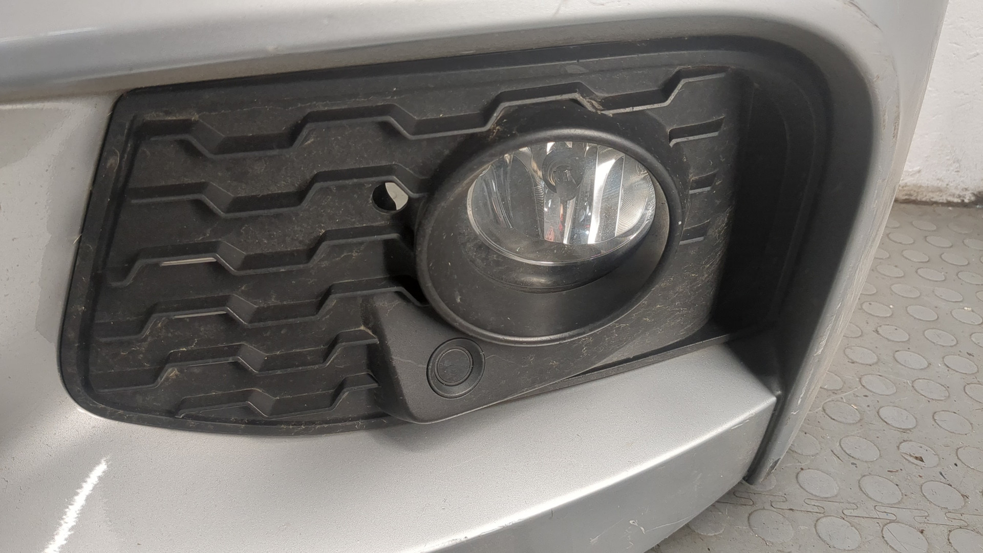 Бампер передний