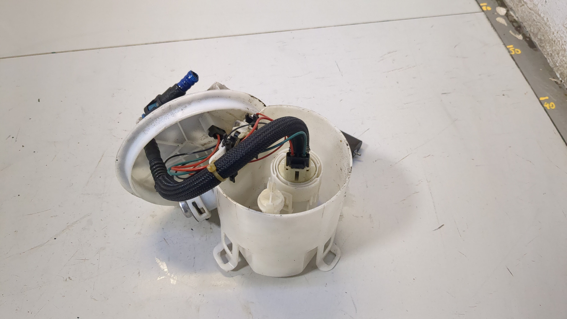 Насос топливный электрический