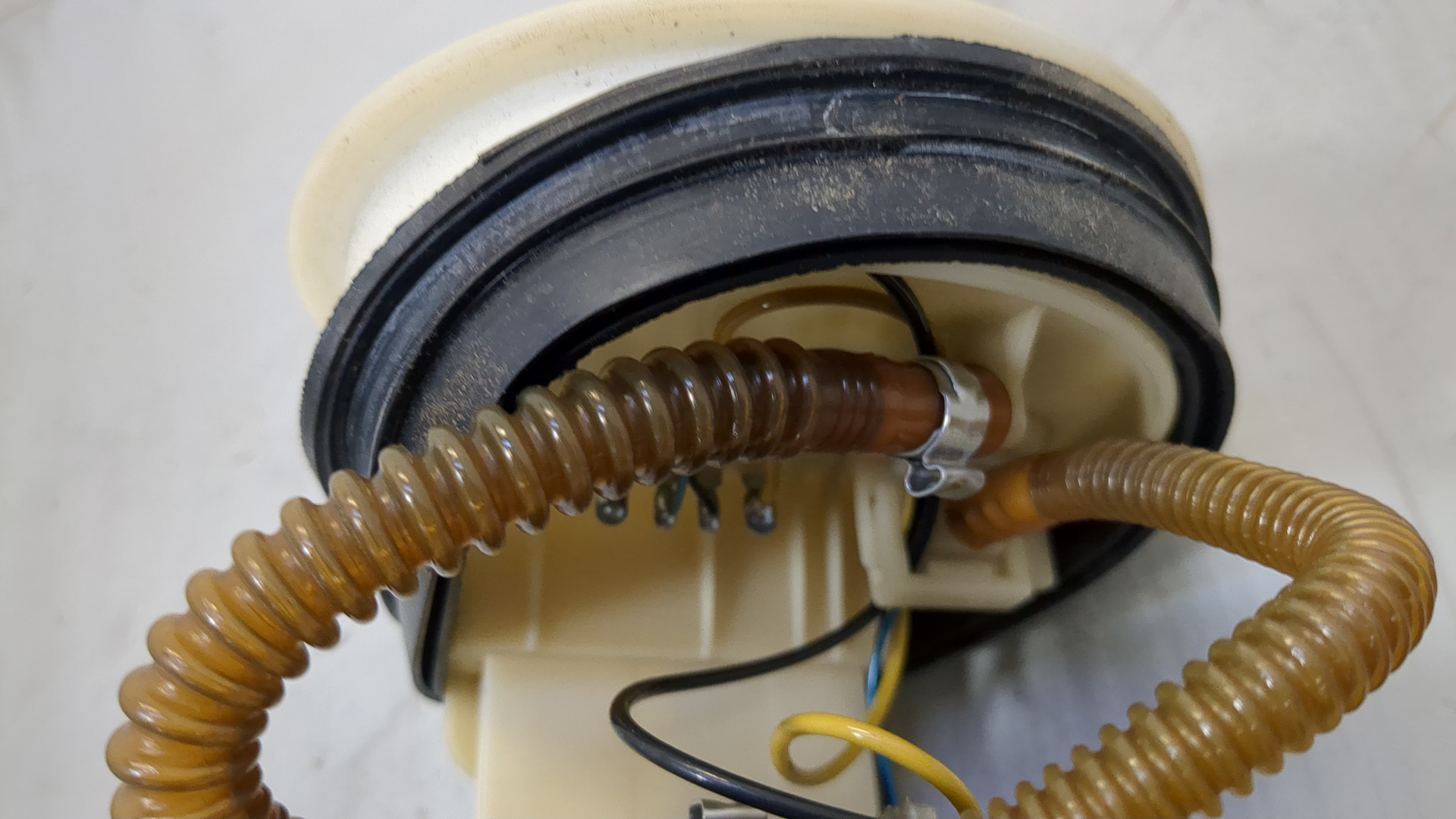 Насос топливный электрический