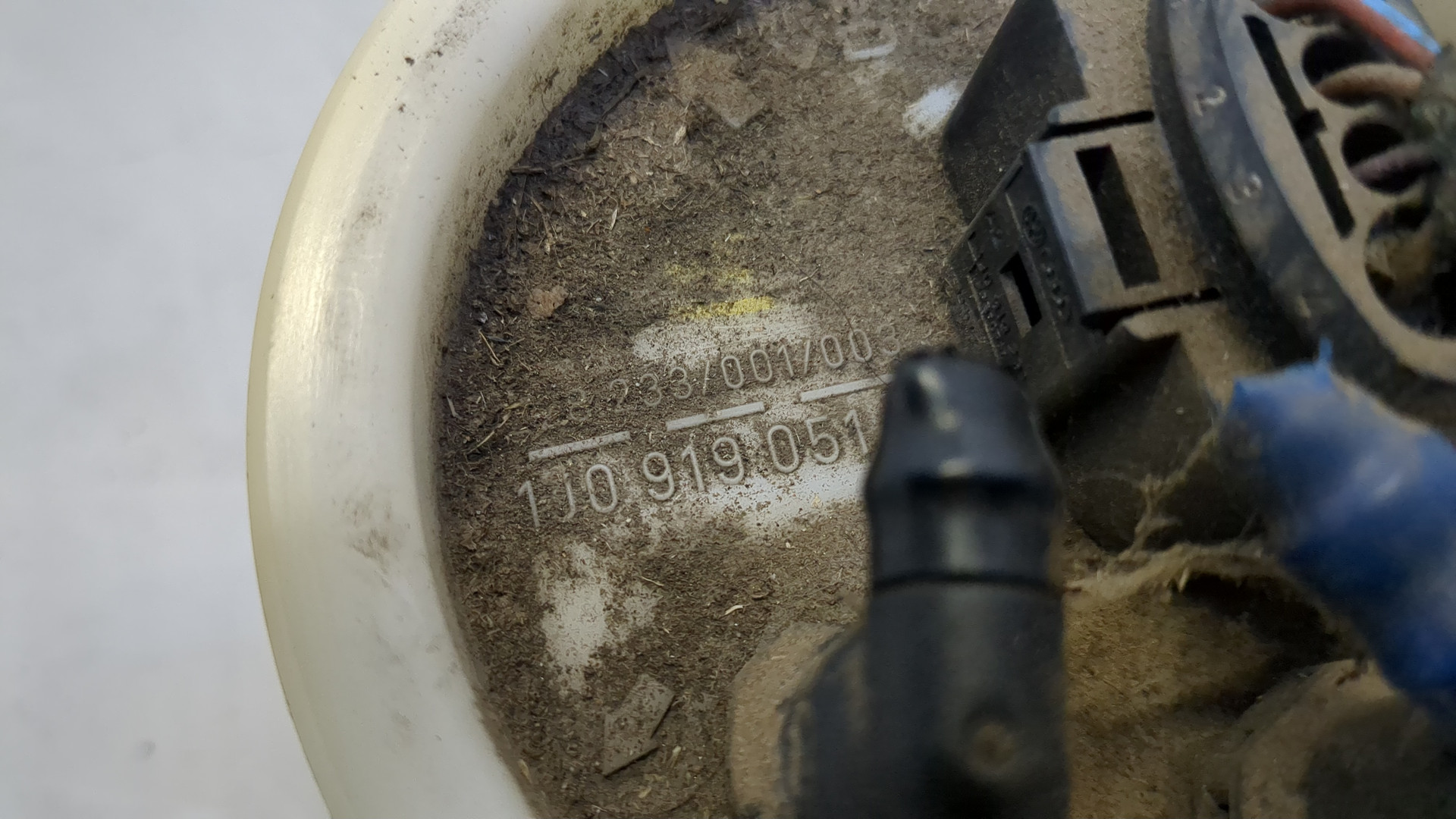 Насос топливный электрический