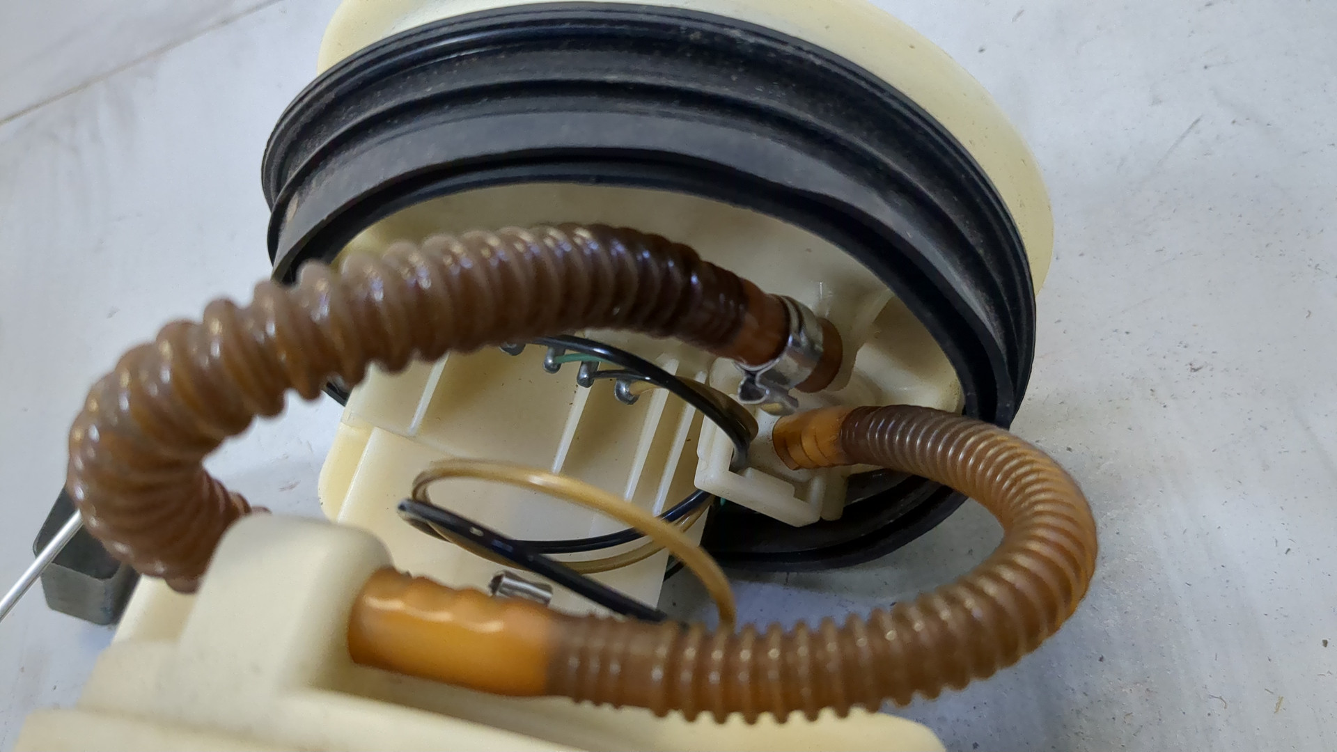 Насос топливный электрический