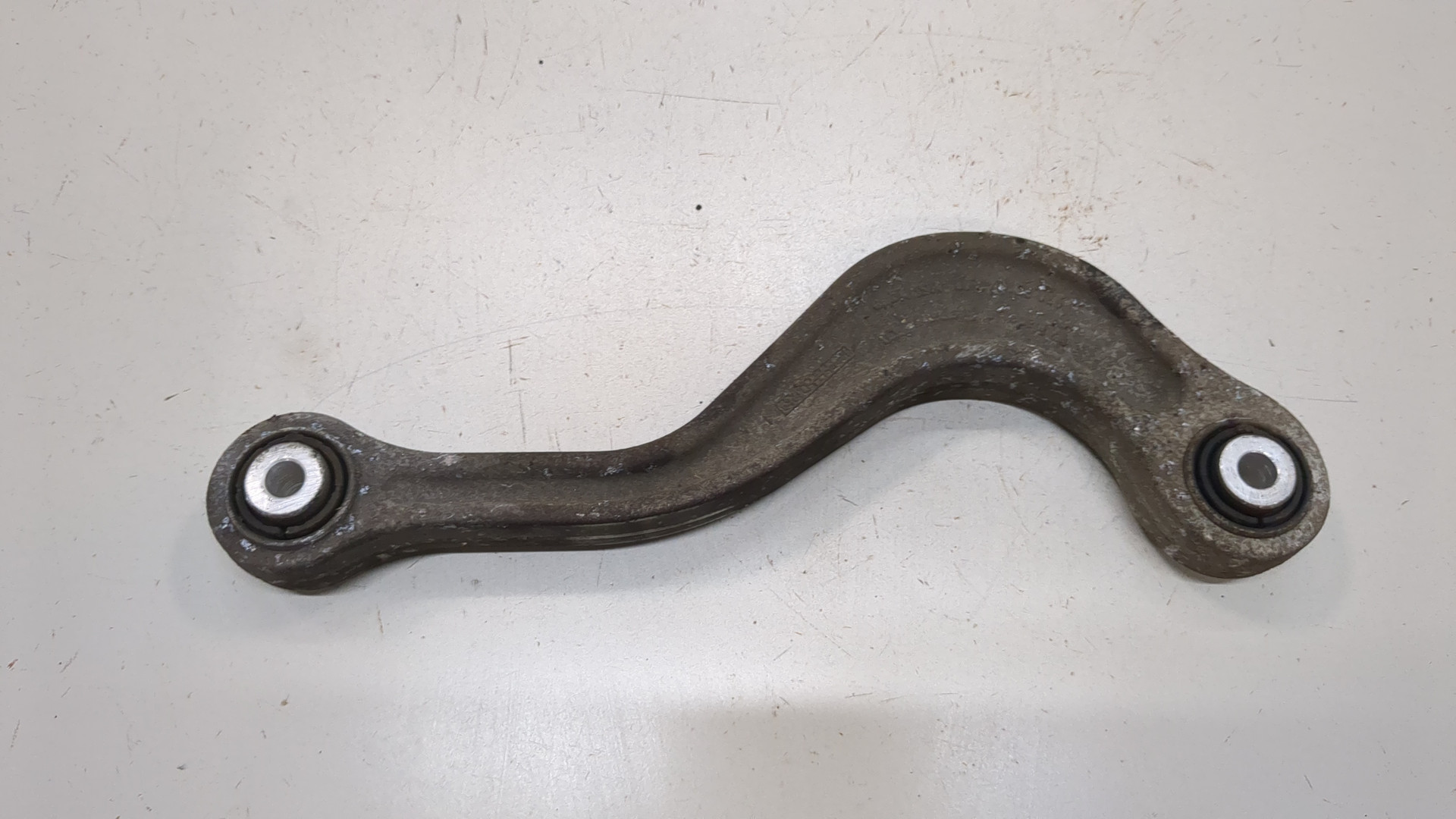 Рычаг задний