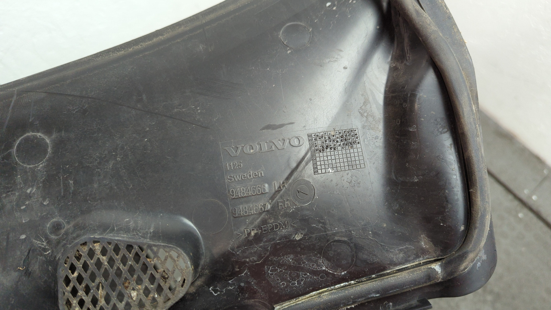 Решетка стеклоочистителей (Жабо)