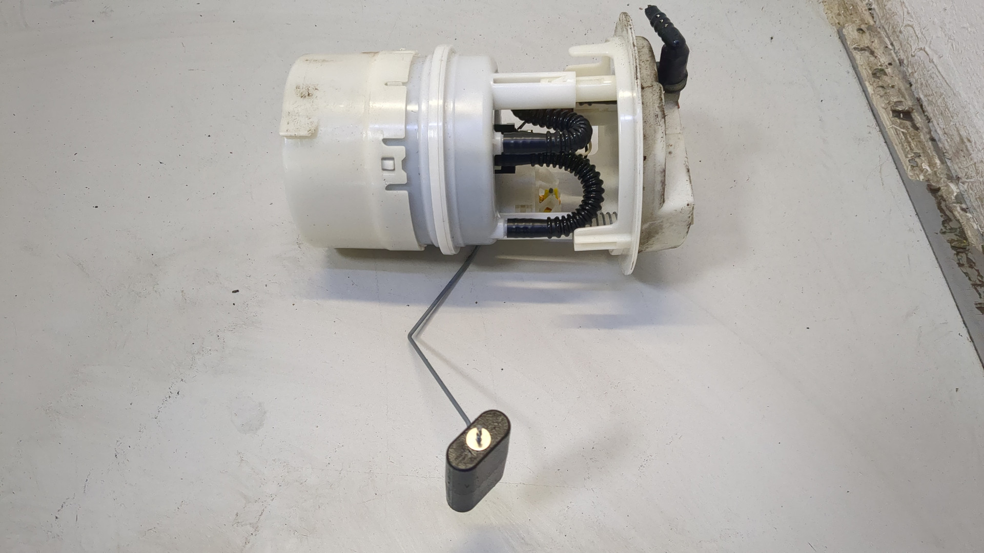 Насос топливный электрический