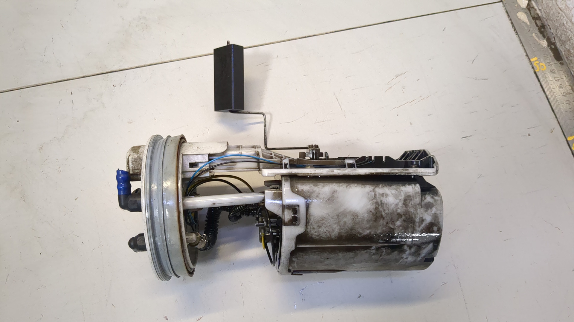 Насос топливный электрический