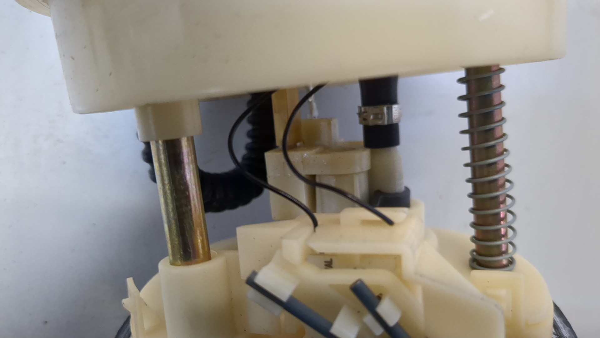 Насос топливный электрический