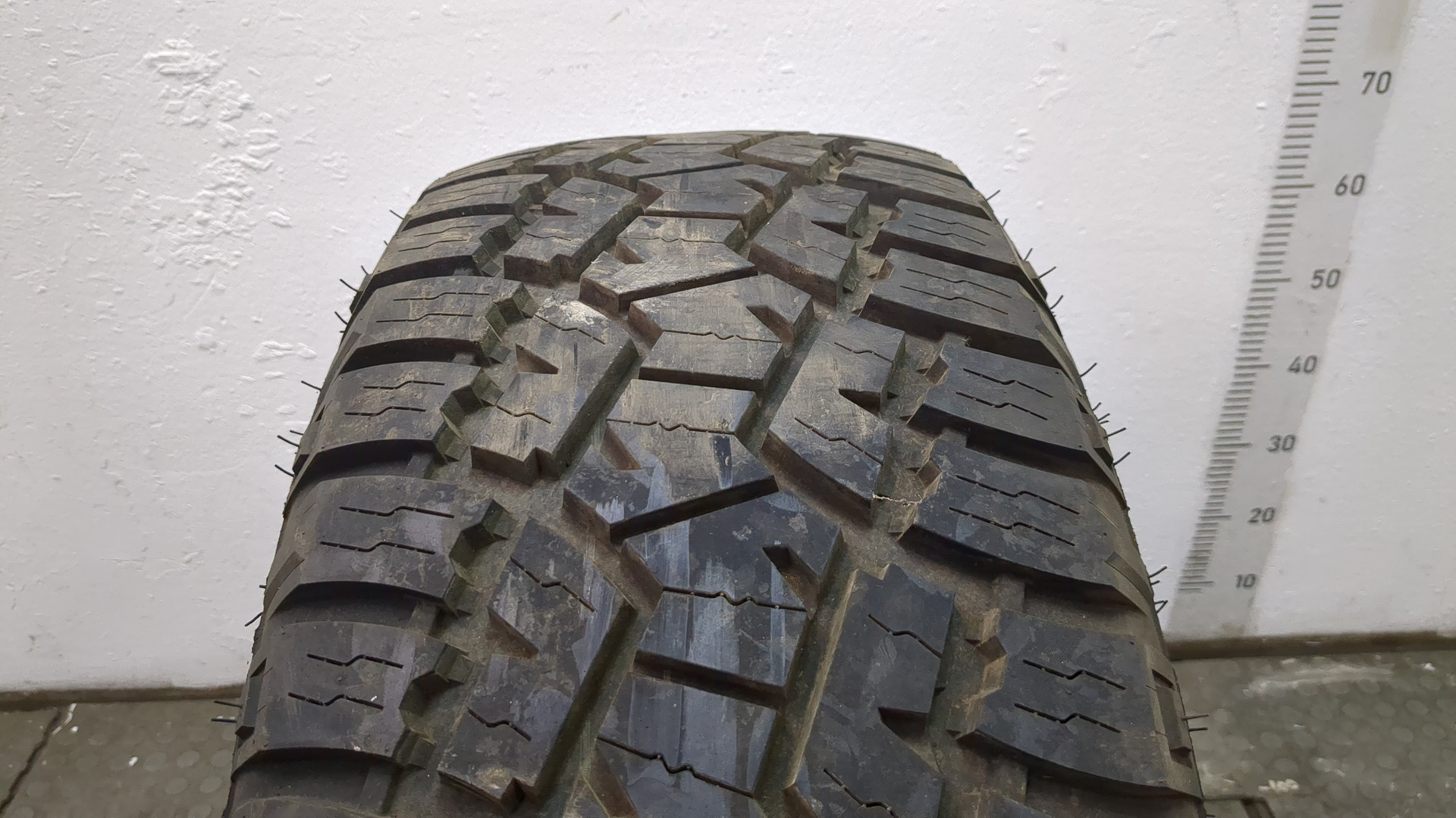 Шины комплект (4 шт.)