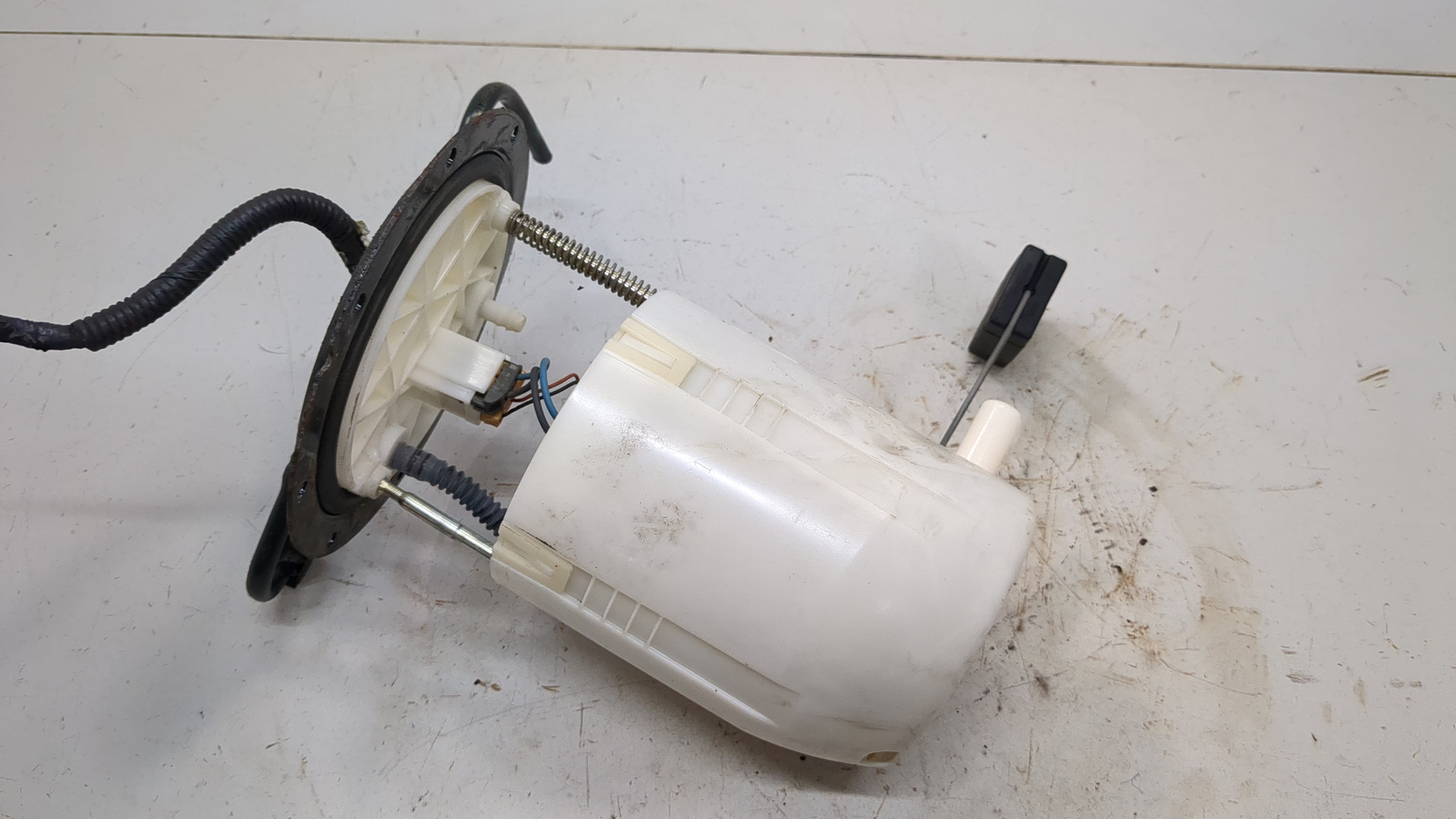 Насос топливный электрический