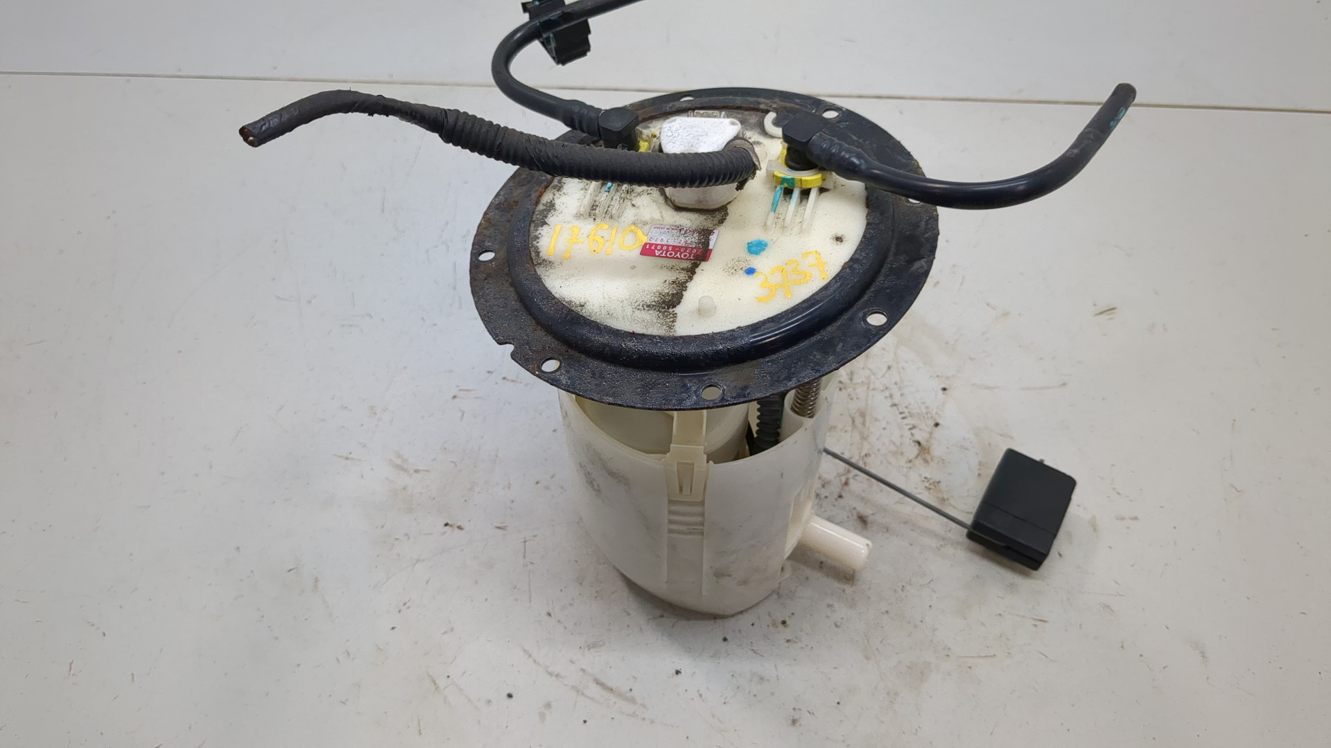 Насос топливный электрический