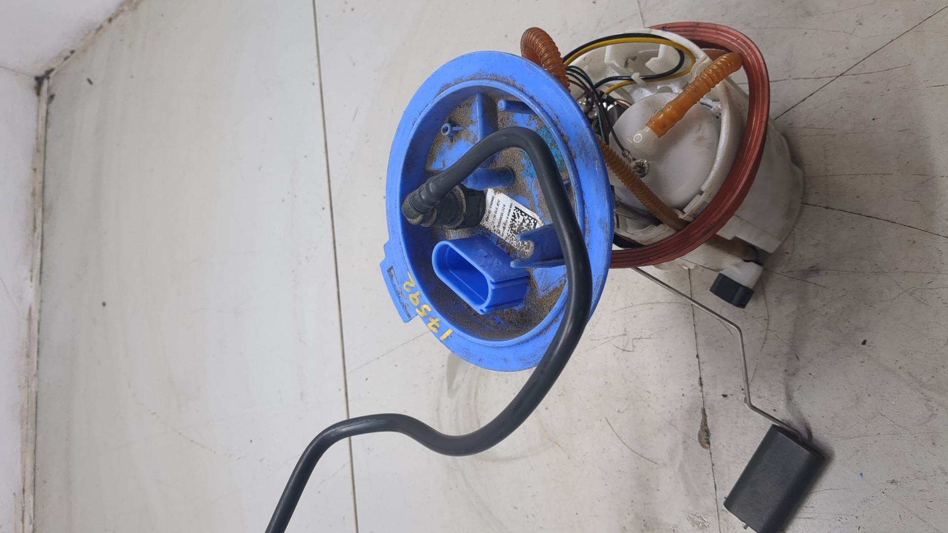 Насос топливный электрический