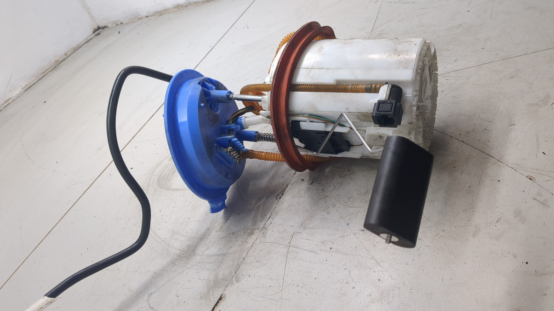 Насос топливный электрический