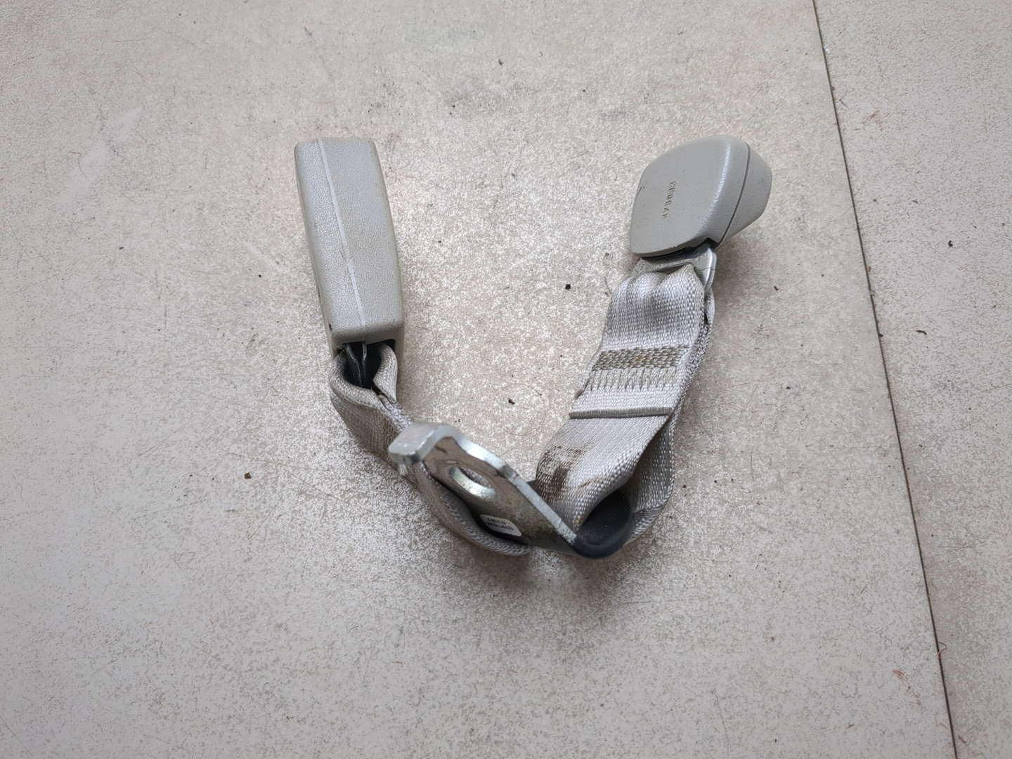 Ответная часть ремня безопасности