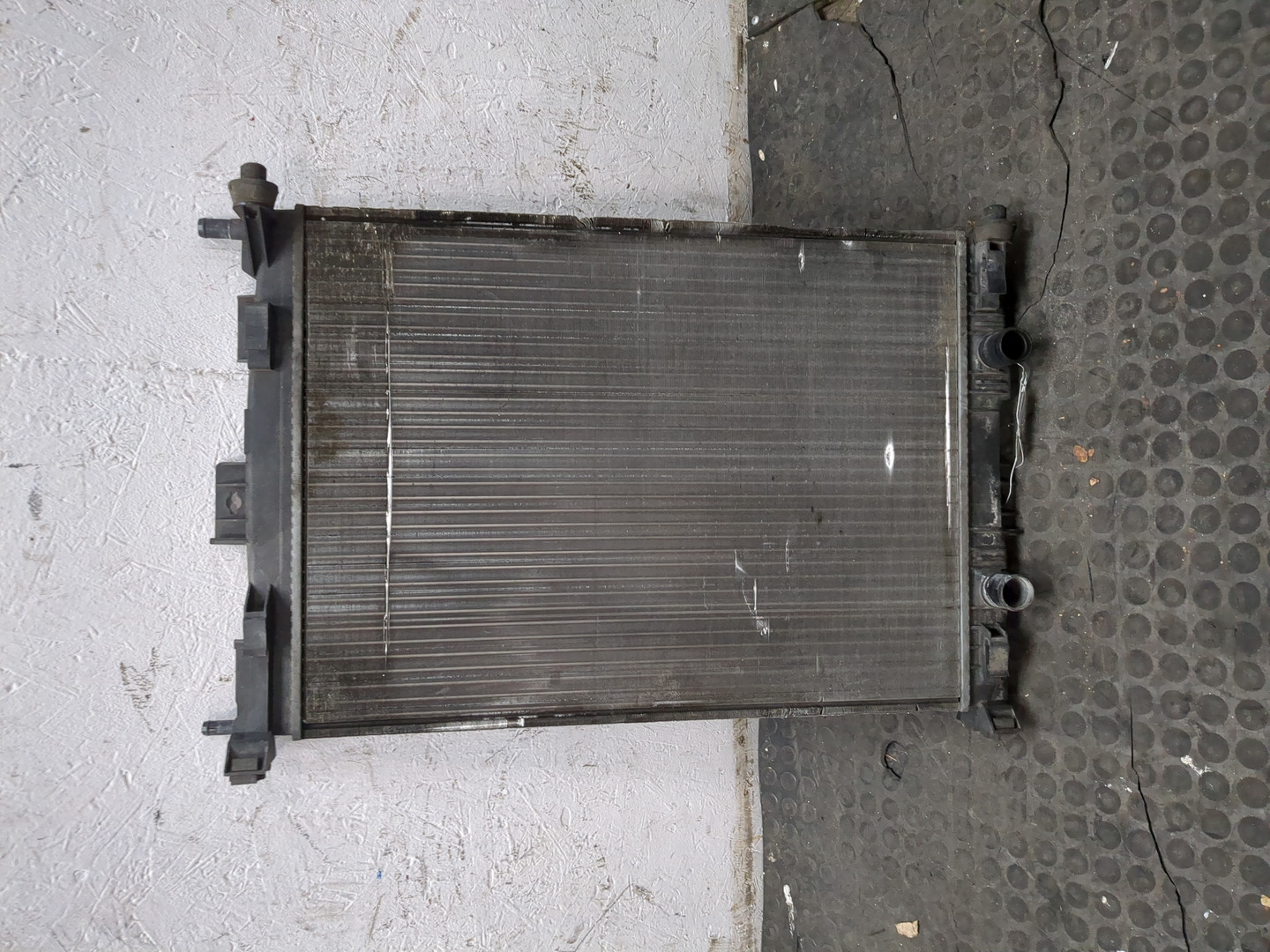 Радиатор охлаждения двигателя основной