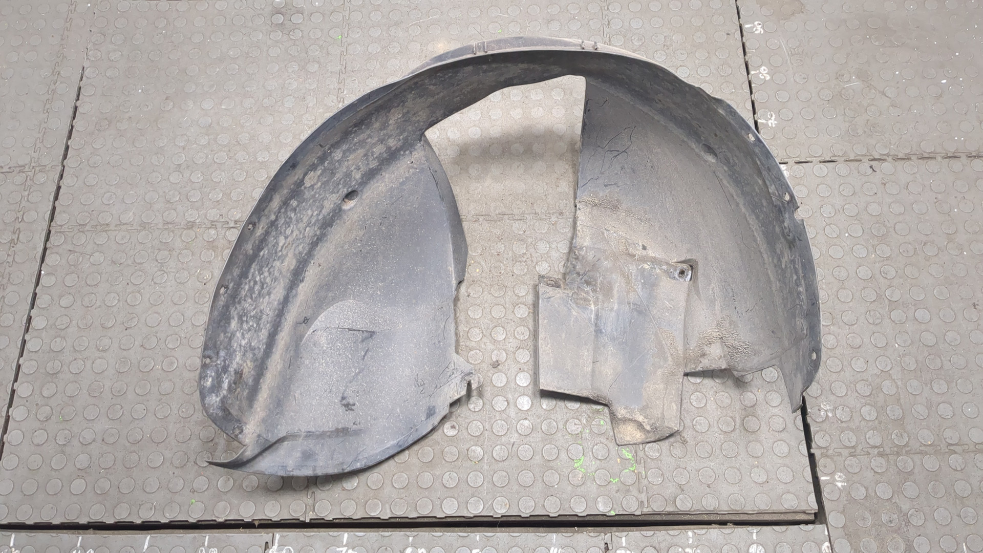 Локер передний правый