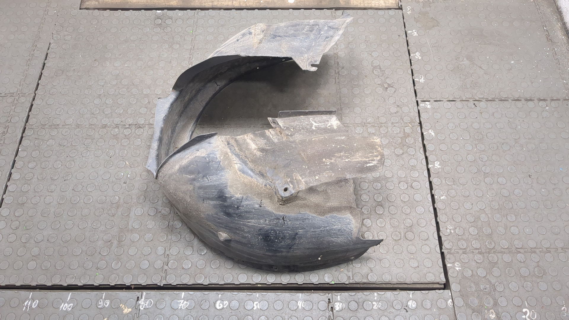 Локер передний правый