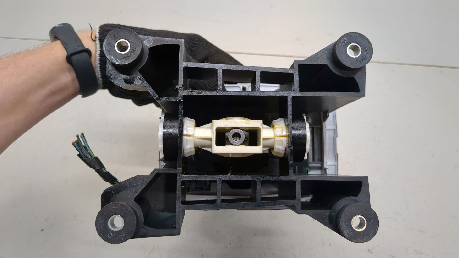Кулиса МКПП / АКПП