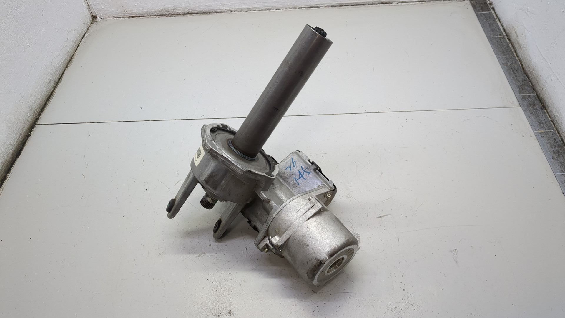 Серводвигатель рулевой рейки