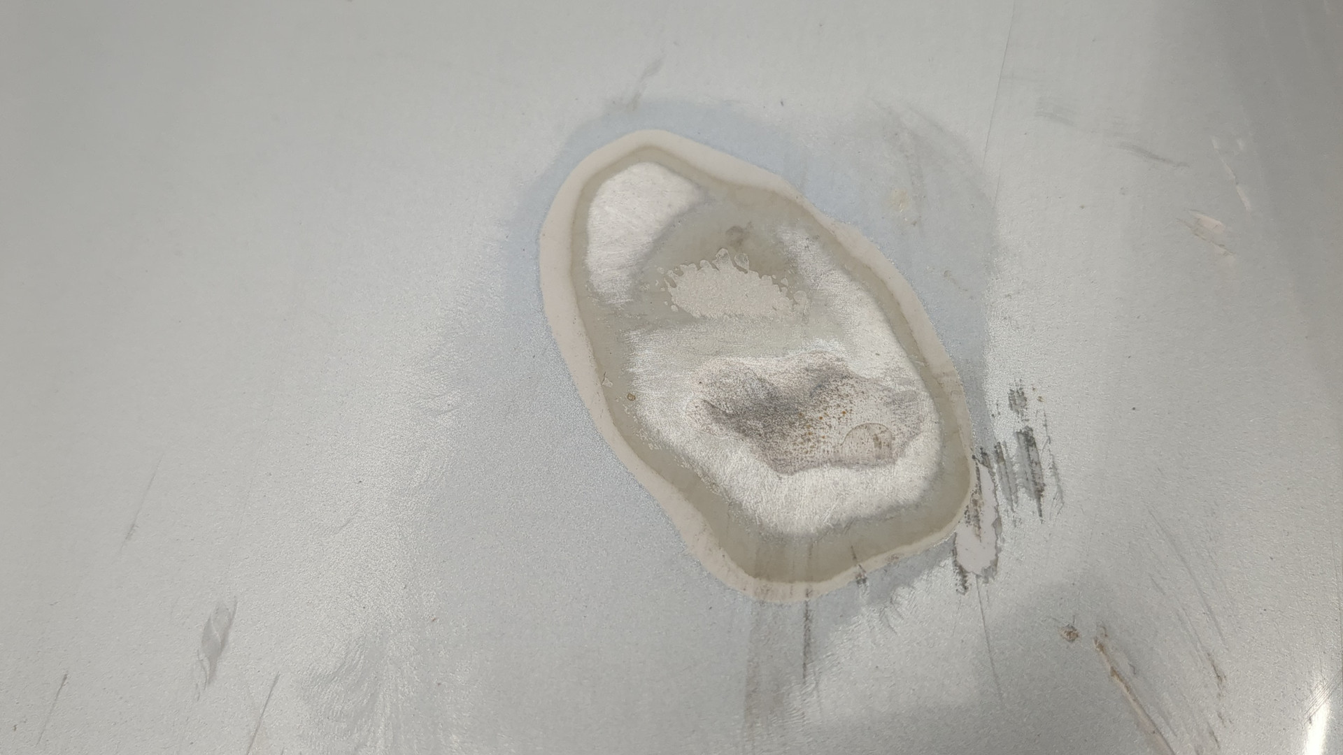 Крыло переднее правое