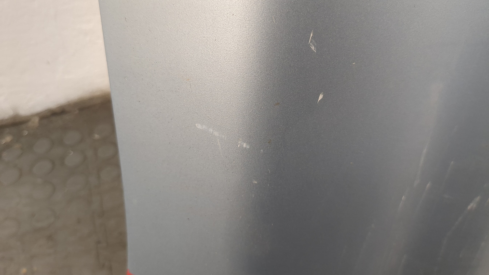 Крыло переднее правое