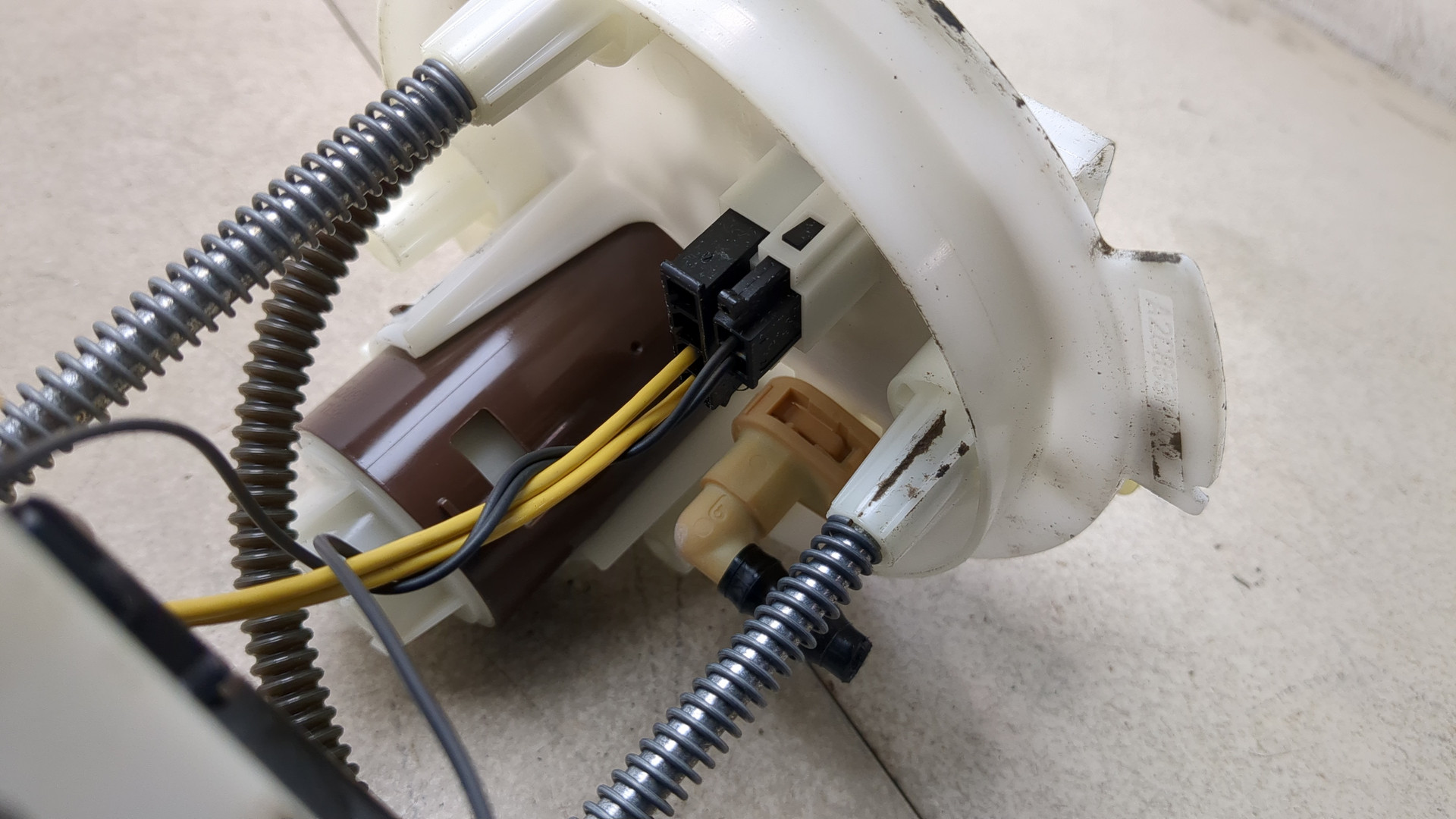 Насос топливный электрический