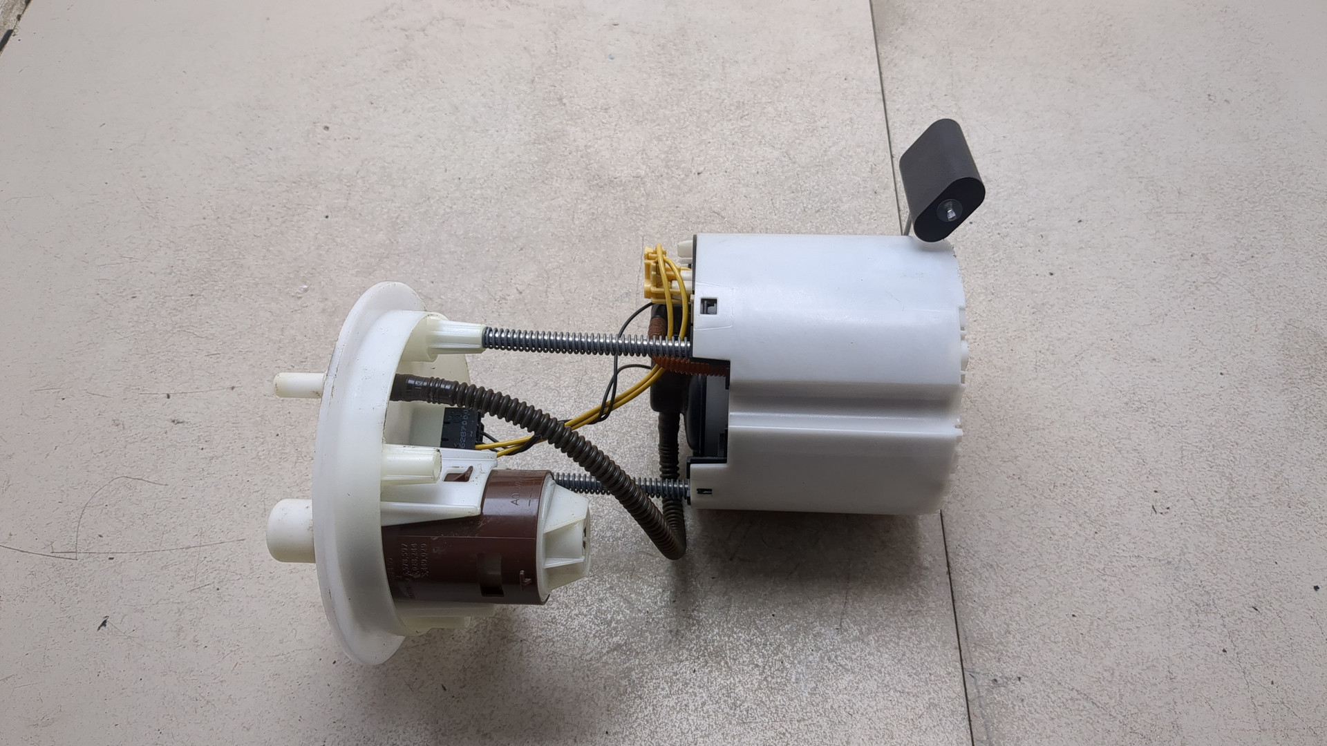 Насос топливный электрический