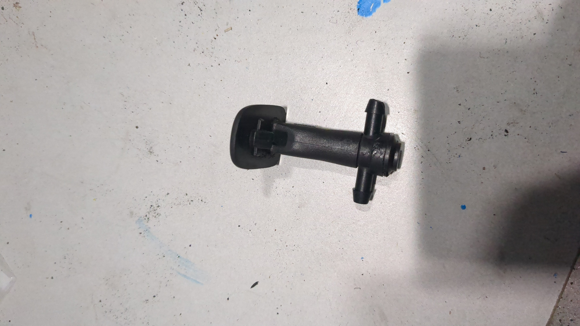 Форсунка омывателя лобового стекла