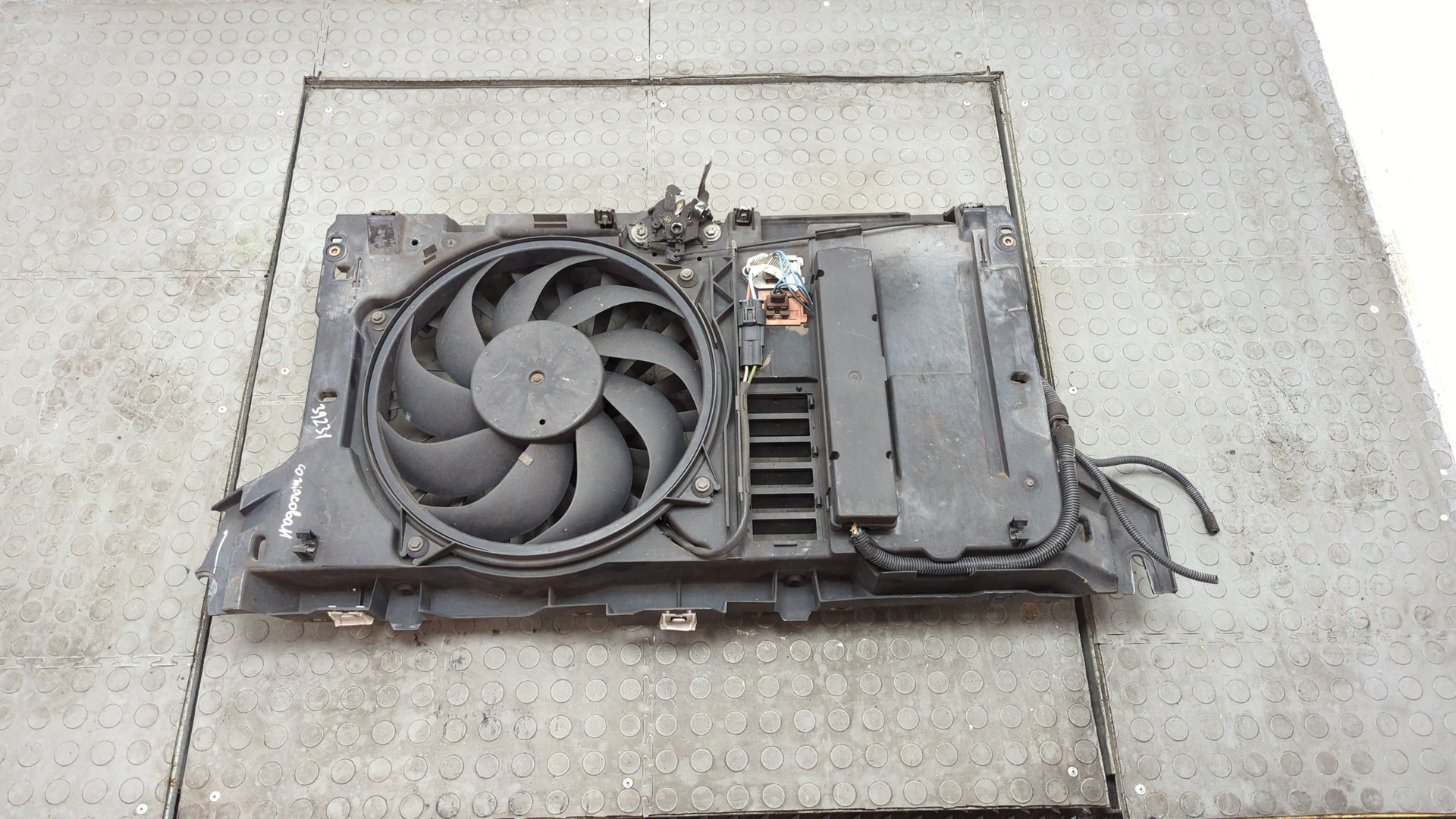 Панель передняя (телевизор)