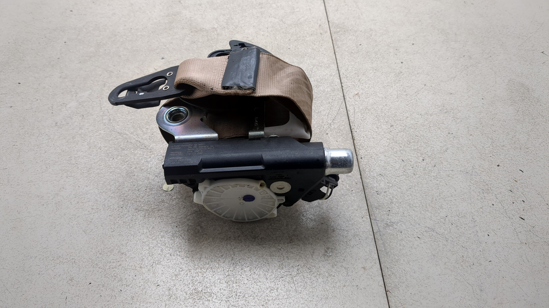 Ремень безопасности