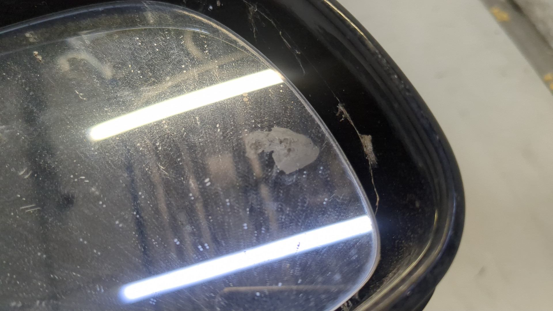 Зеркало правое электрическое