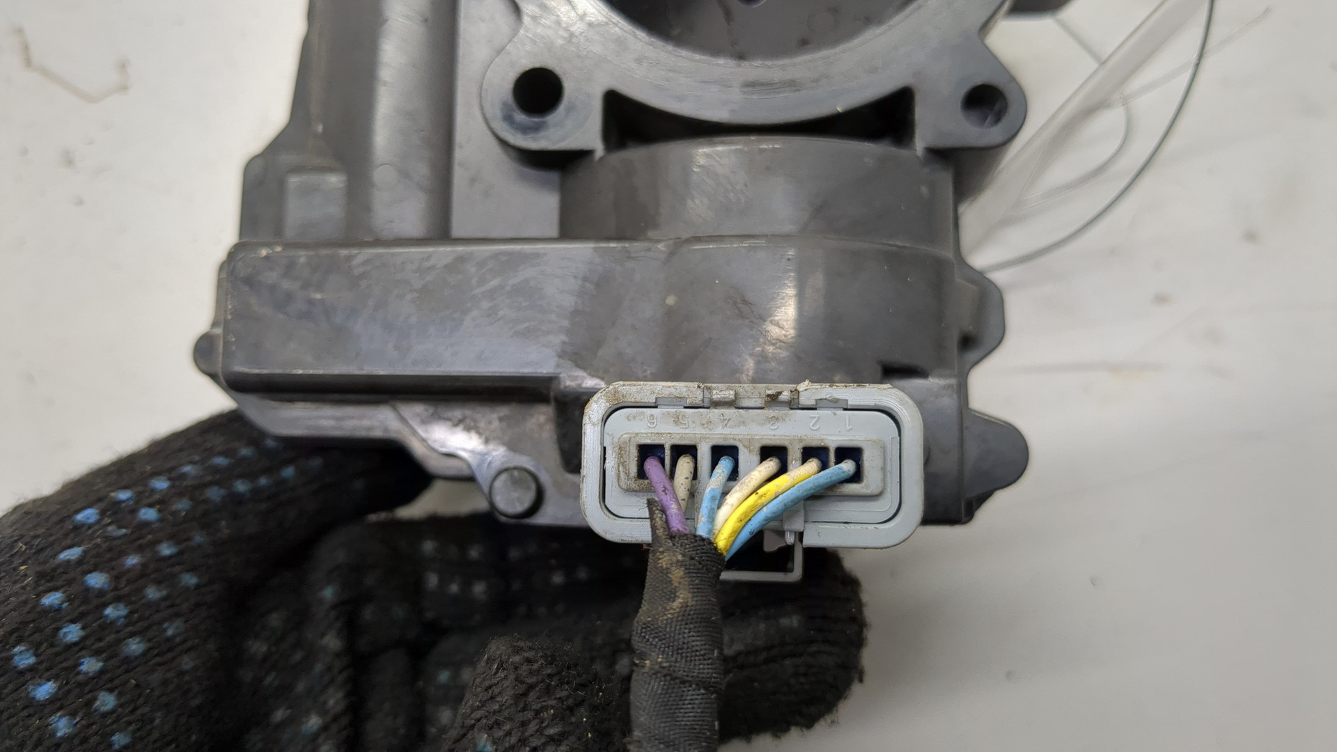 Заслонка дроссельная электрическая