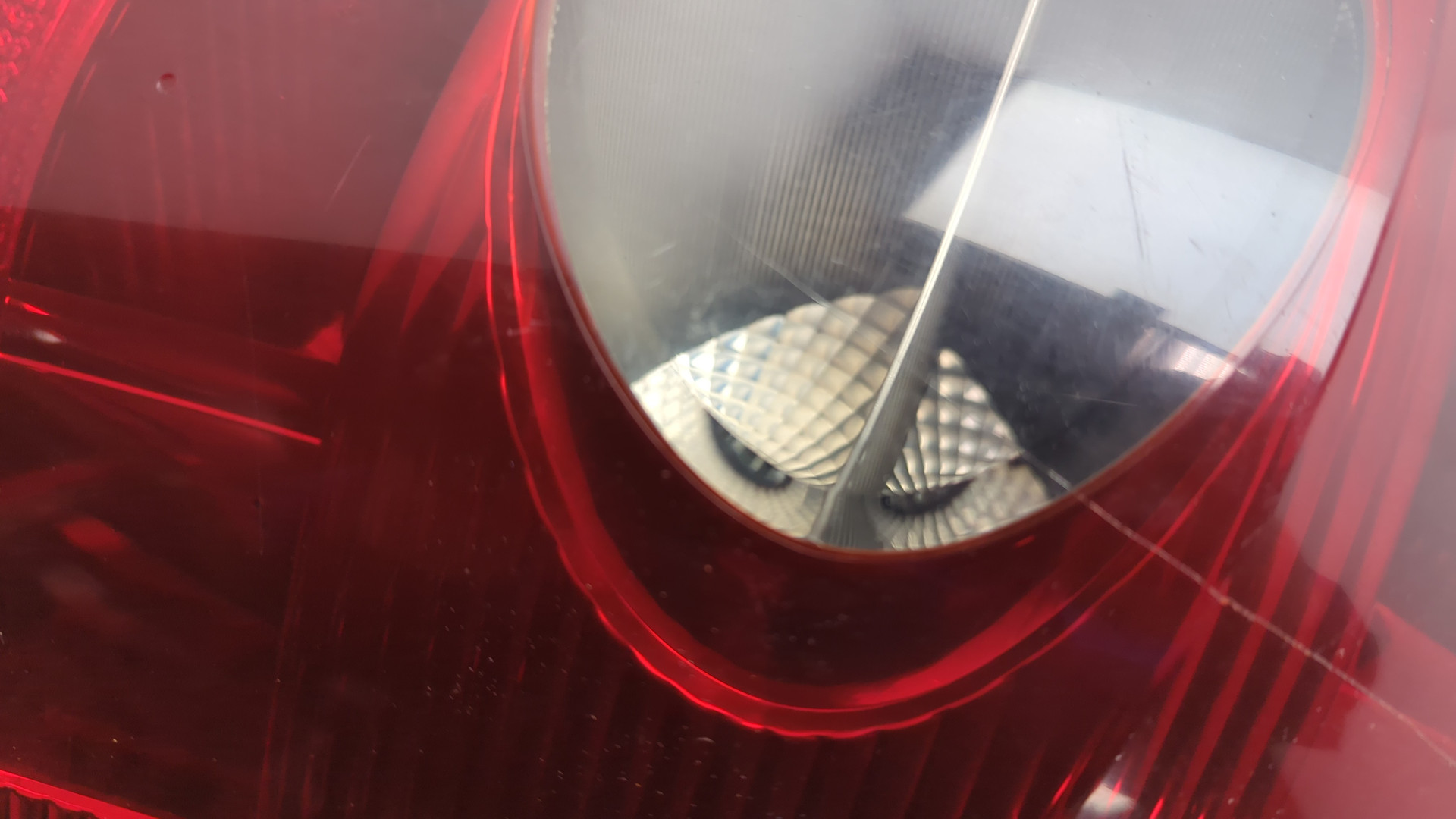 Фонарь задний правый