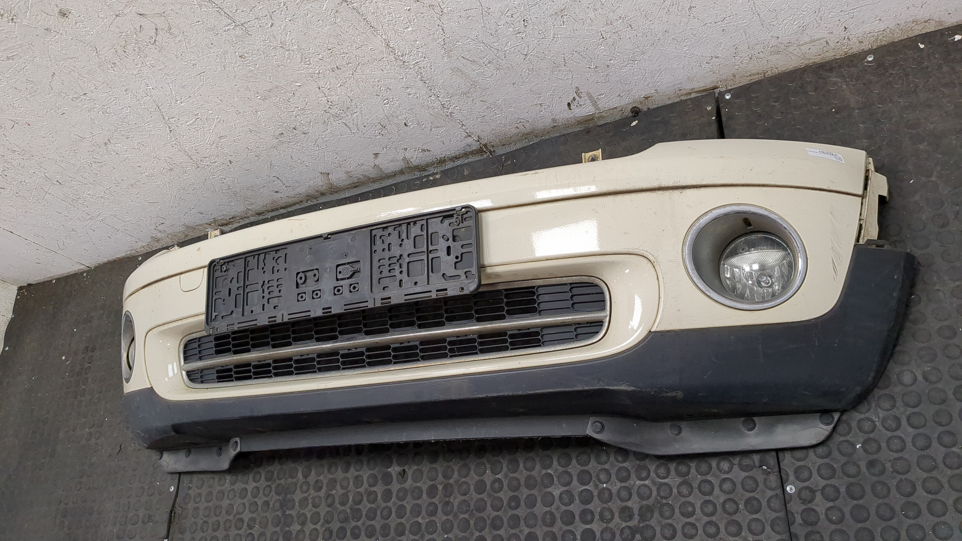 Бампер передний