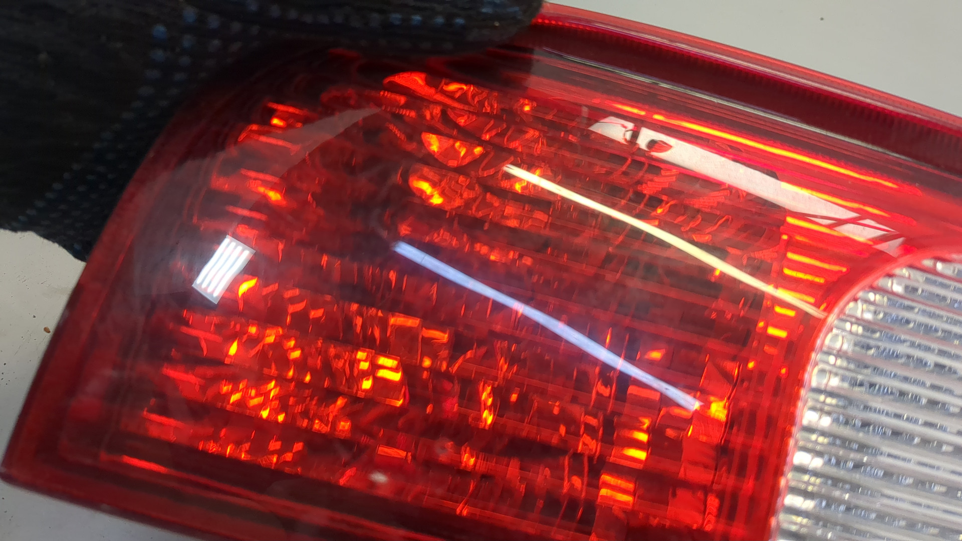 Фонарь задний левый